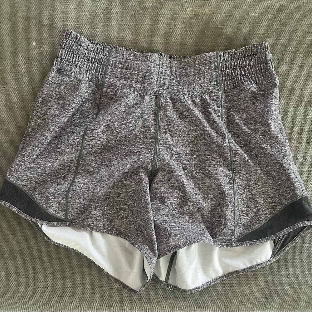 Lululemon Hottie Hot High Rise 4” Inseam Size 4